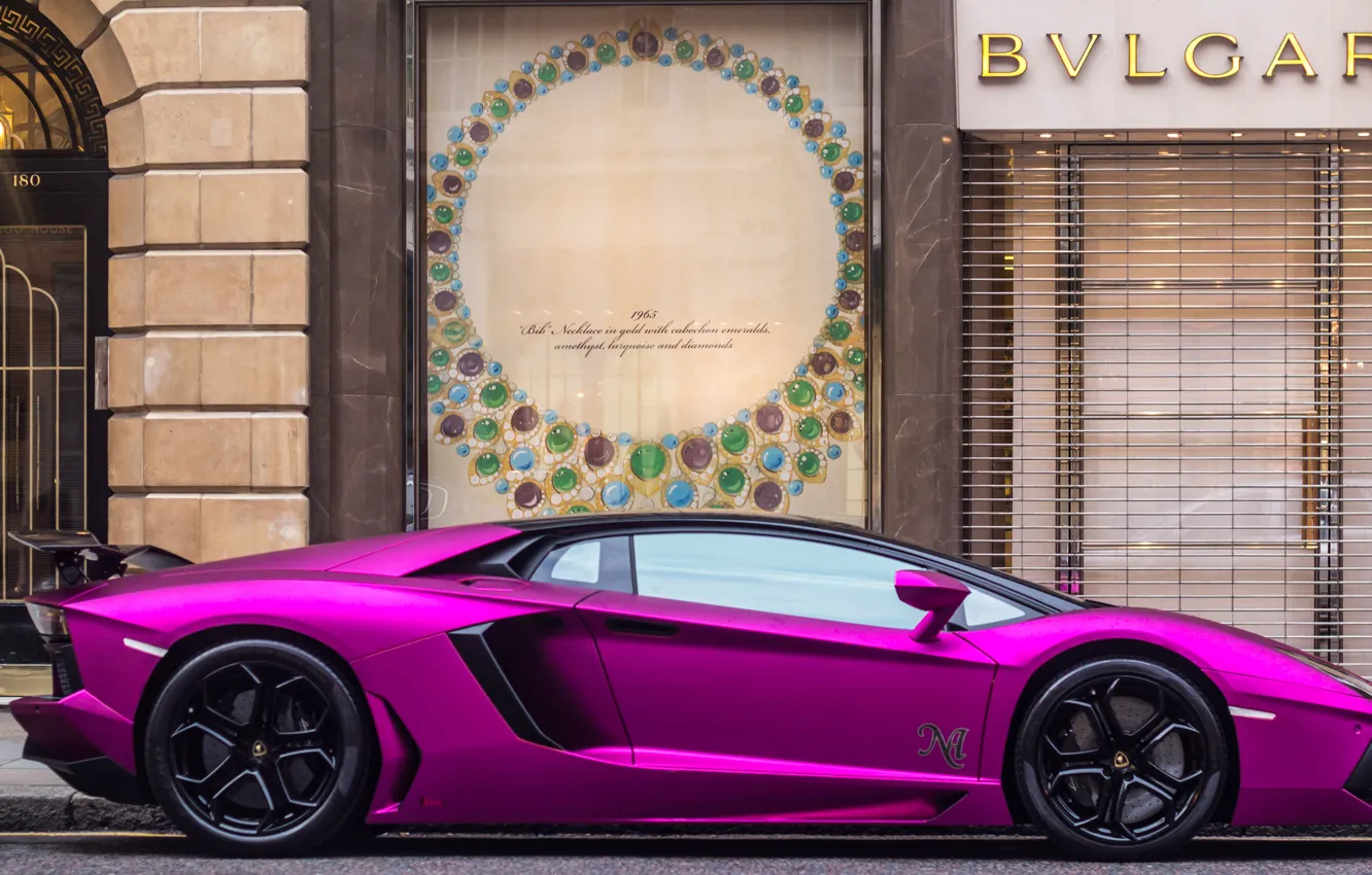 Фото обои Lamborghini, Ламборджини, суперкар, спорткар, London, Aventador, purple, авентадор