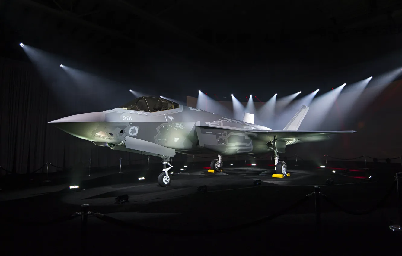 Фото обои фон, выставка, истребитель-бомбардировщик, F-35