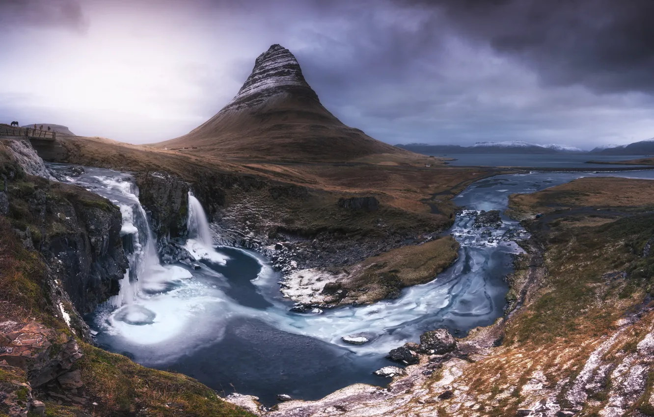 Фото обои скалы, гора, водопад, поток, Исландия