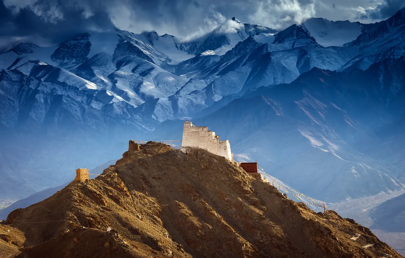 Фото обои горы, Тибет, Castle of Tsemo