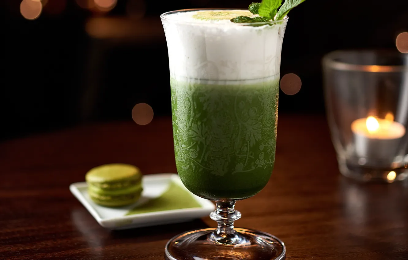 Фото обои бокал, коктейль, мята, макаруны