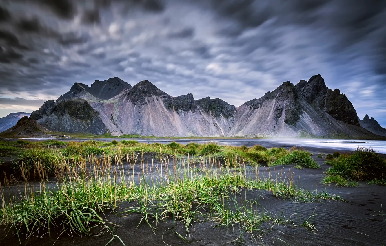 Фото обои небо, горы, Исландия, Vestrahorn, Stockksness, чёрный песок
