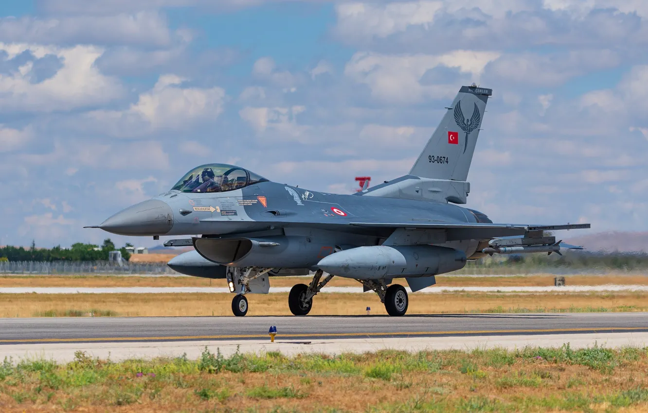 Фото обои F-16, runway, Türk Hava Kuvvetleri