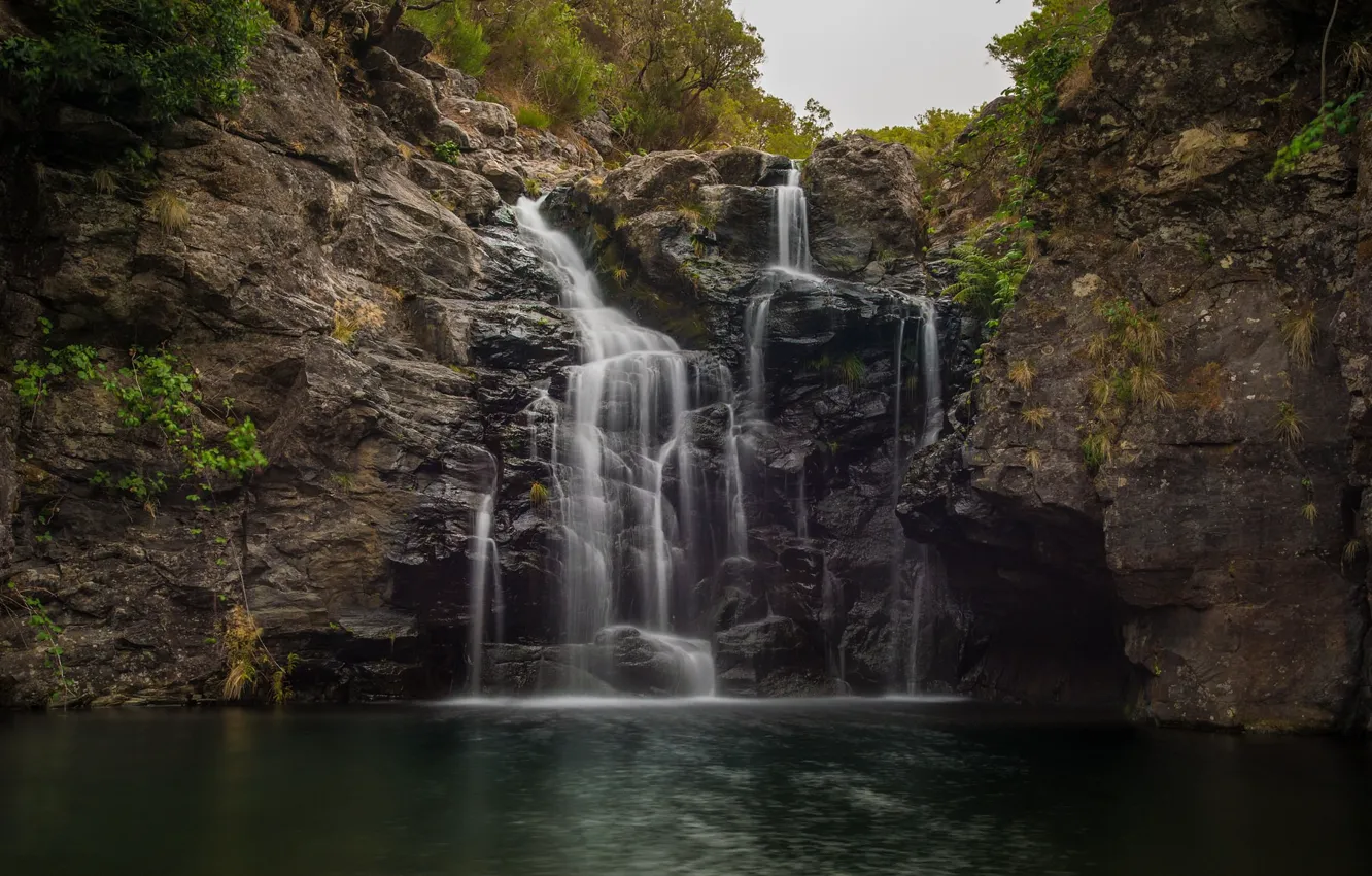 Фото обои скалы, водопад, Португалия, Portugal, Paul Da Serra, Madeira Islands