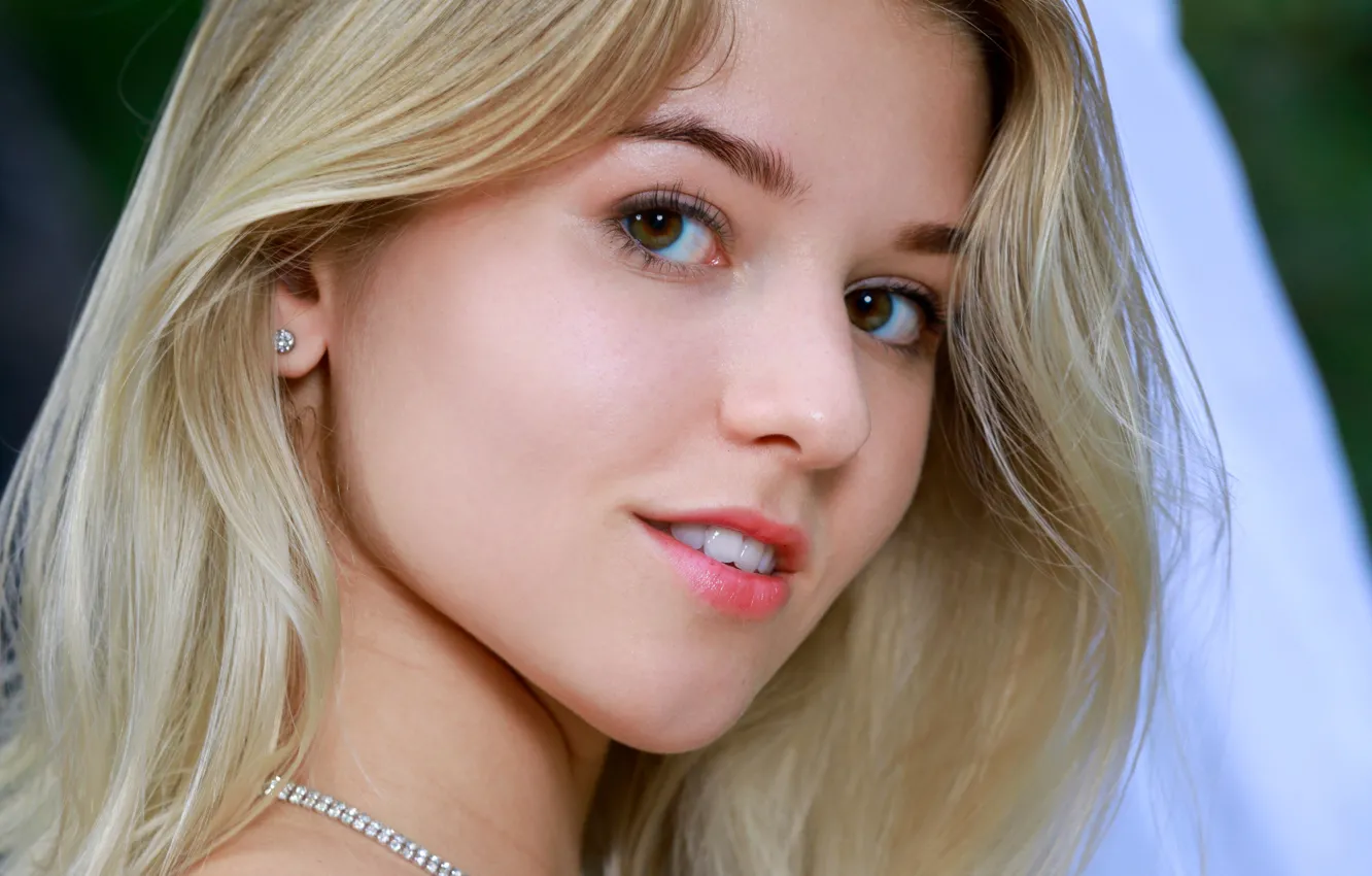 Фото обои Smile, Blonde, Look, Pose, Met-Art, Stare, Necklace, Erotic Model