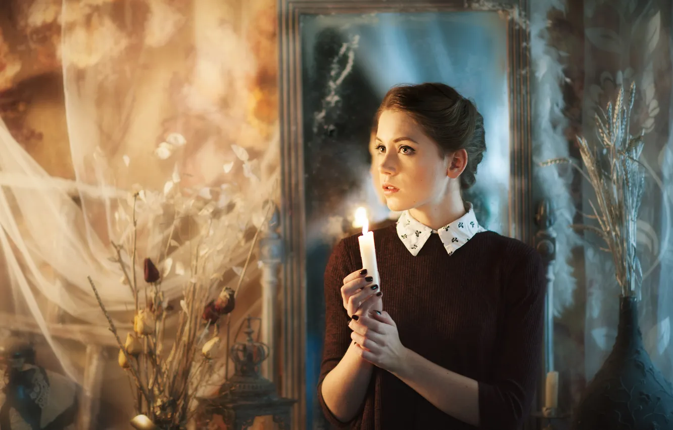 Фото обои women, candles, mirror, Ksenia Kokoreva, Maxim Maximov, warm light