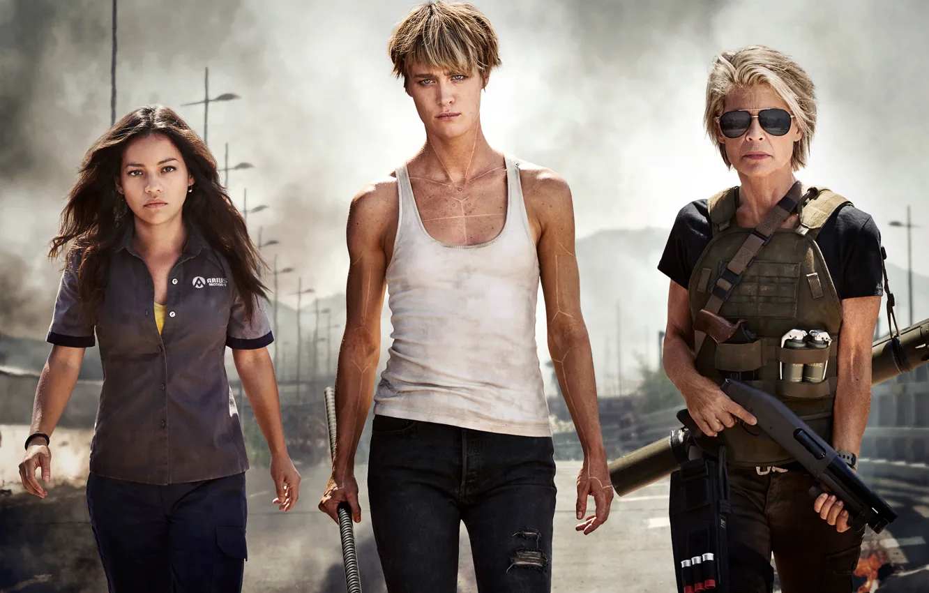 Фото обои фантастика, кадр, Терминатор, Маккензи Дэвис, Mackenzie Davis, Linda Hamilton, Terminator 6, Natalia Reyes