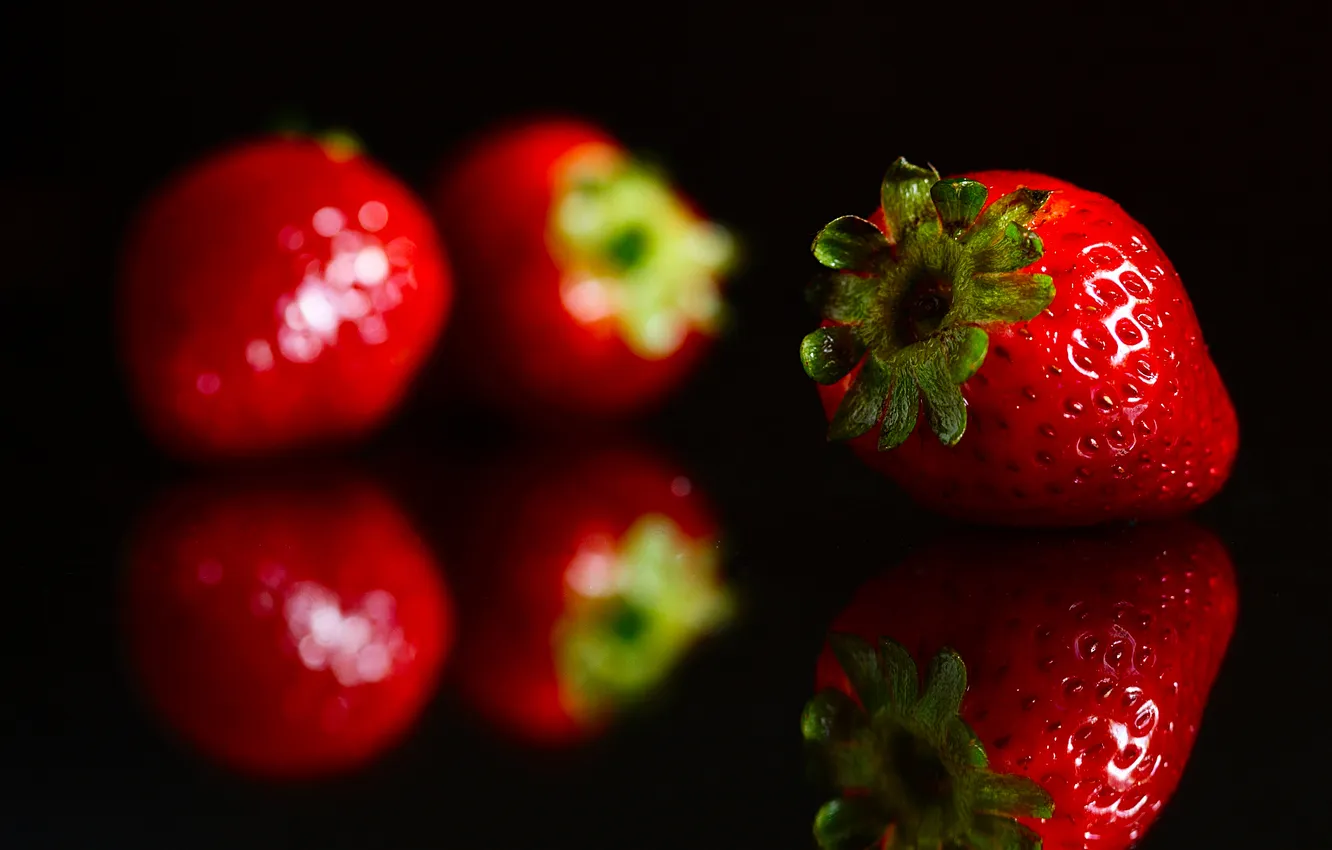 Фото обои клубничка, ягода, красивая, красная, вкусная