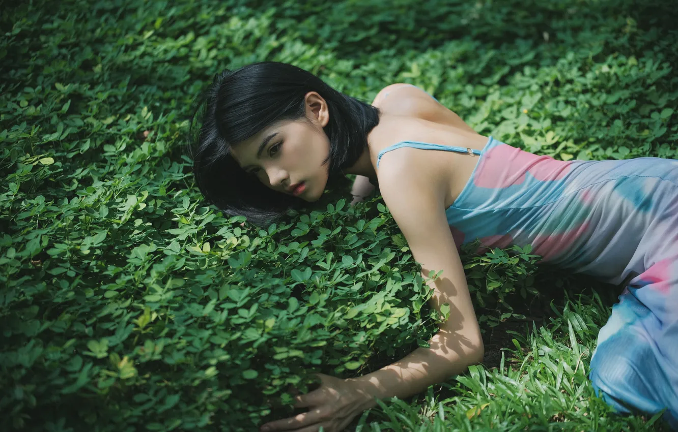 Фото обои Beautiful, Asian, Model, Woman, Pretty, Outdoor, Plants, Ground