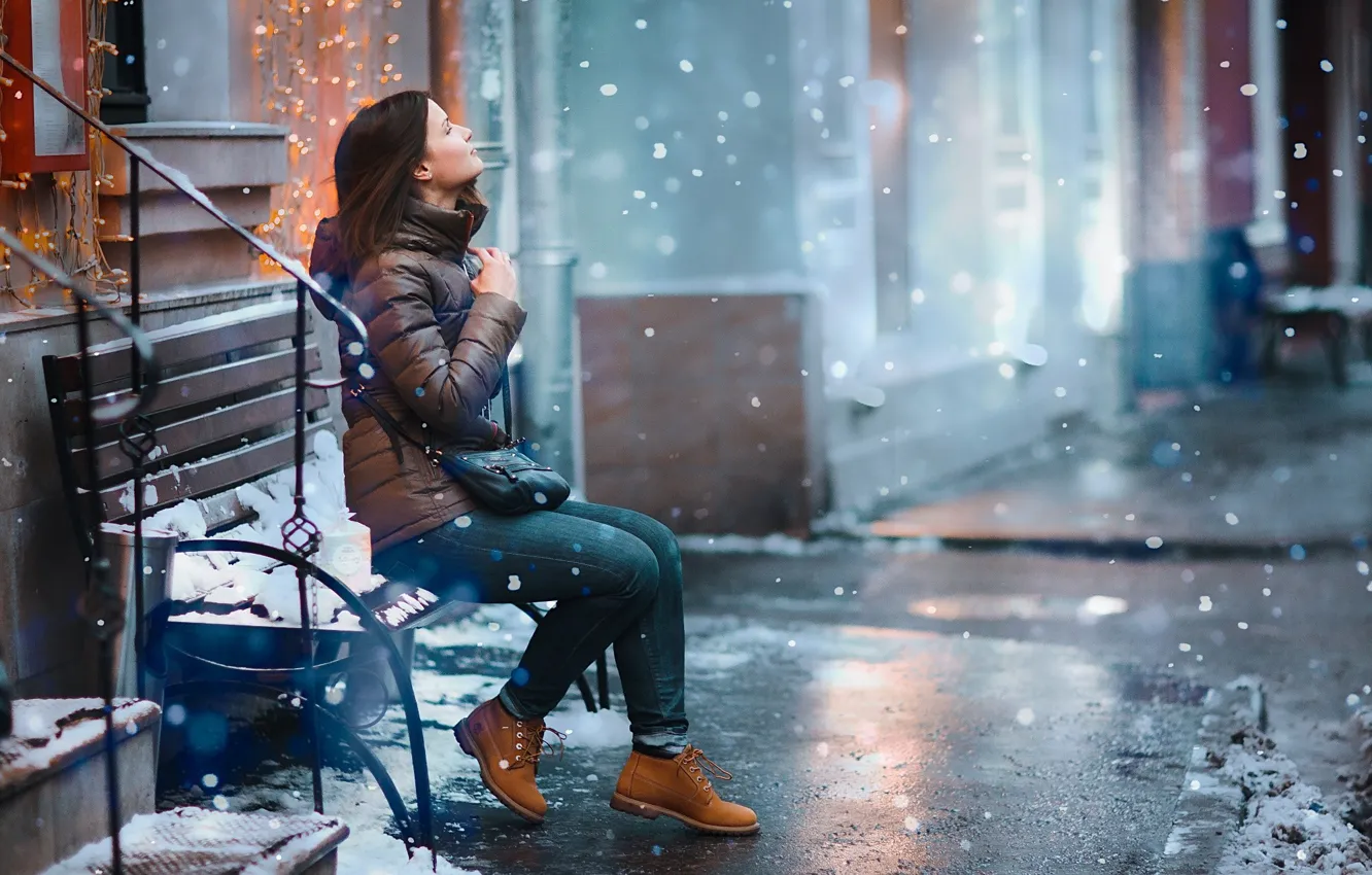 Фото обои снег, скамейка, Девушка, girl, snow, bench