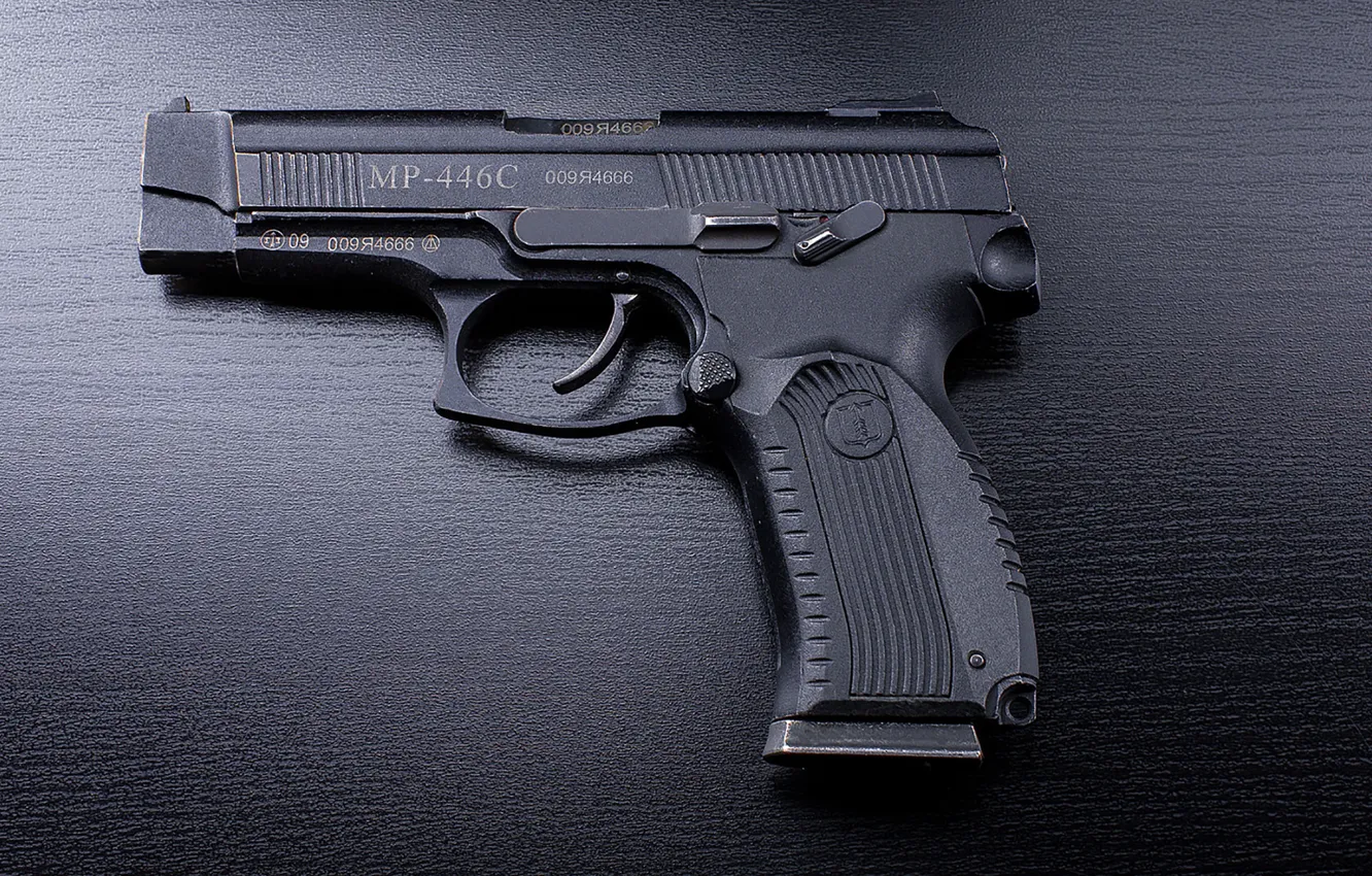 Фото обои metal, gun, Pistol MP-446, Pistola MP-446