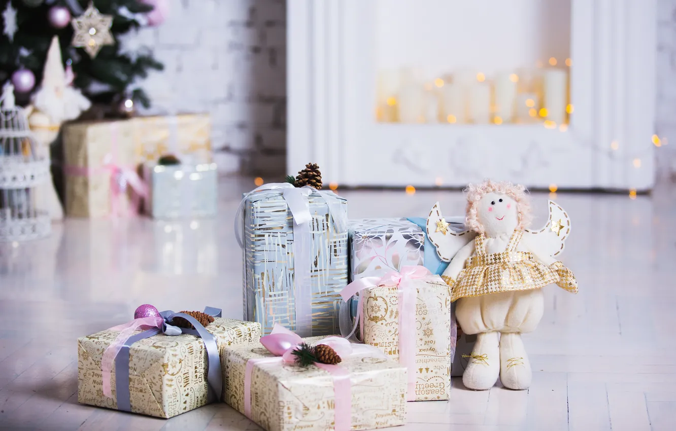Фото обои украшения, комната, игрушки, елка, Новый Год, Рождество, подарки, white
