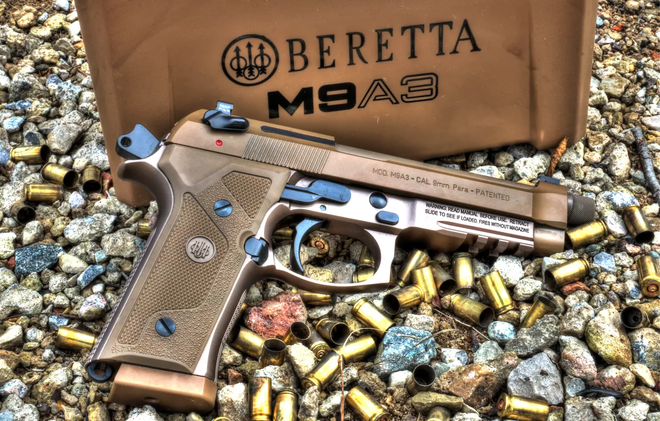 Фото обои пистолет, гильзы, Beretta, M9A3