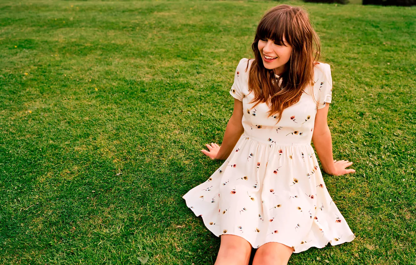Фото обои альбом, фотосессия, музыкальный, Gabrielle Aplin, English Rain, Габриэль Аплин
