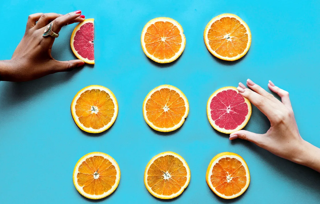 Фото обои фон, апельсин, руки, кольцо, грейпфрут
