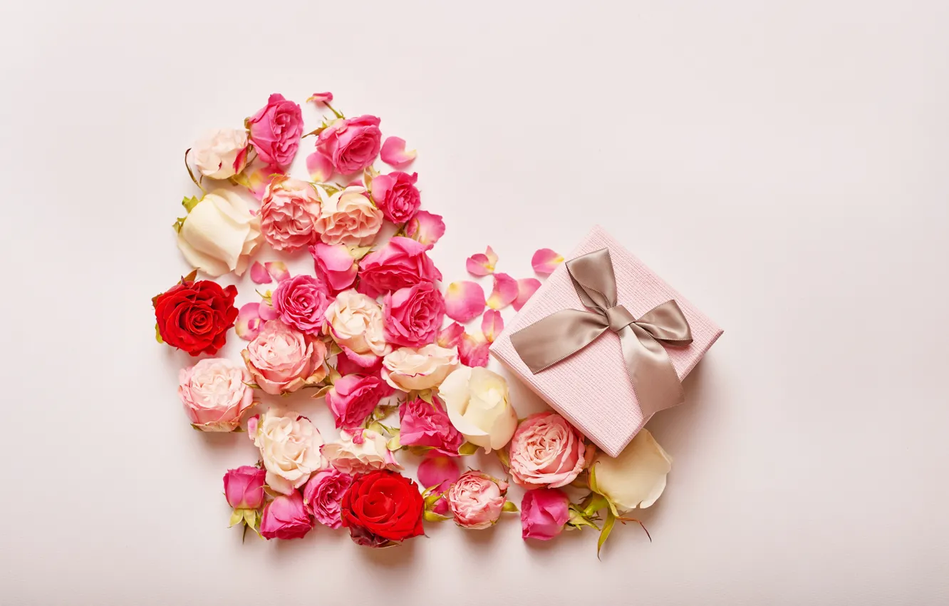 Фото обои фон, розовый, праздник, подарок, бутоны, сердечко, поздравление, Yarovoy Aleksandr