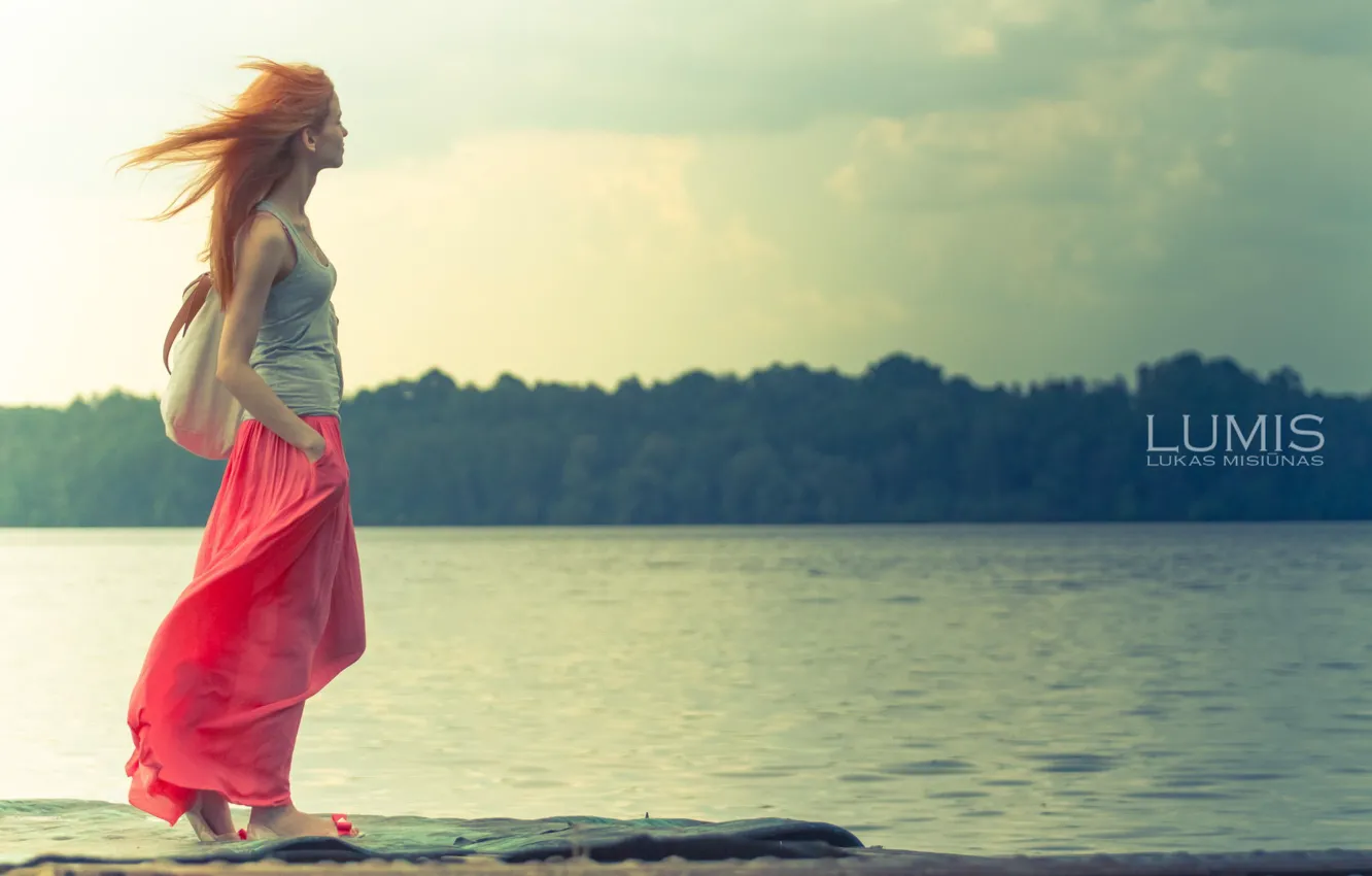 Фото обои небо, девушка, ветер