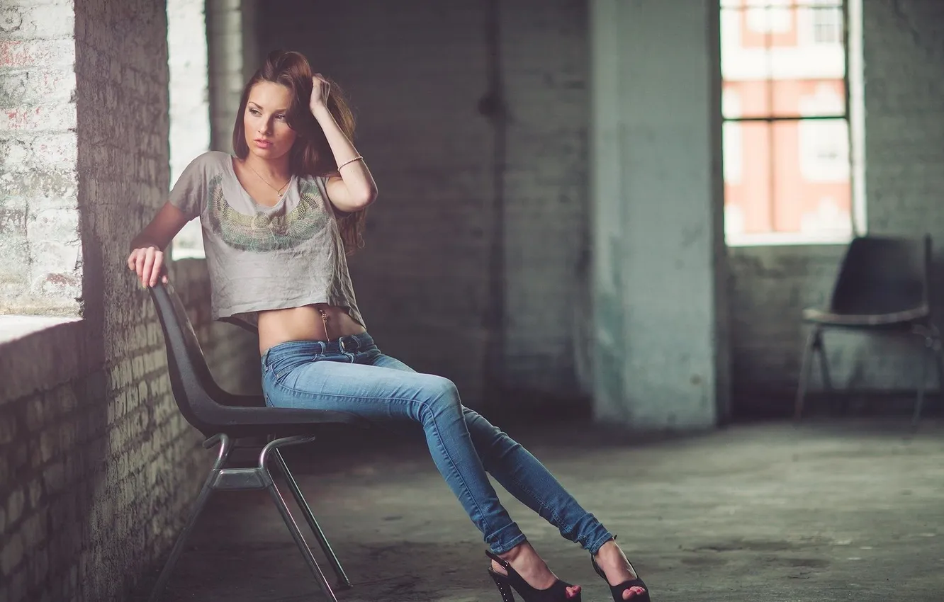 Фото обои girl, model, jeans, cute, T-shirt