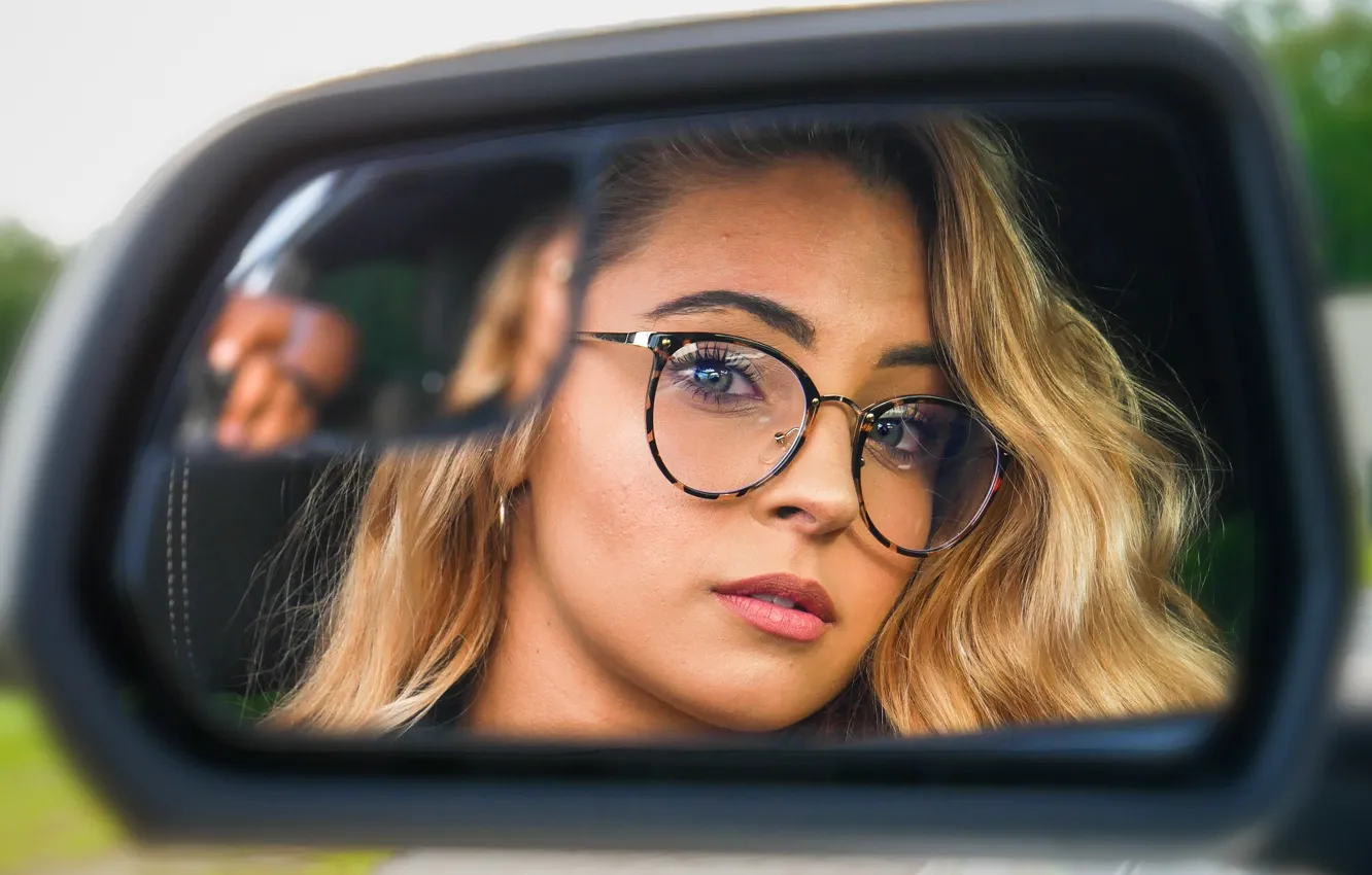 Фото обои girl, glasses, mirror