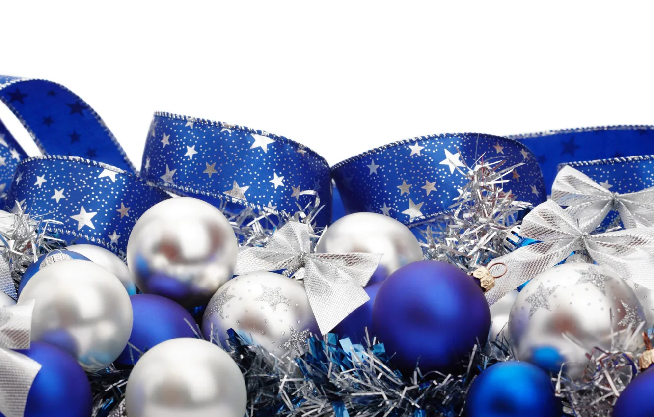 Фото обои белый, синий, фон, праздник, шары, новый год, лента, мишура