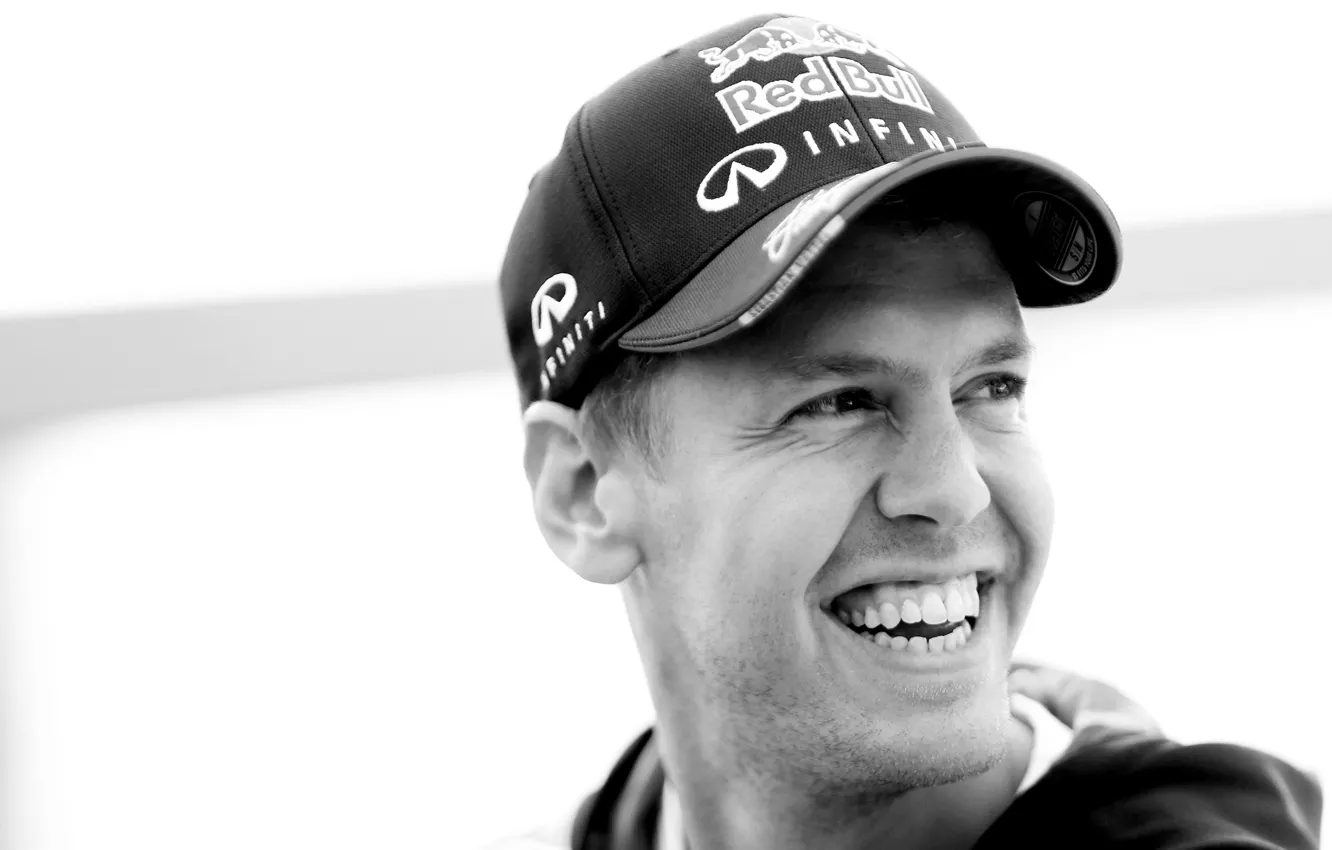 Фото обои Гонщик, Formula 1, Sebastian Vettel, Чемпион