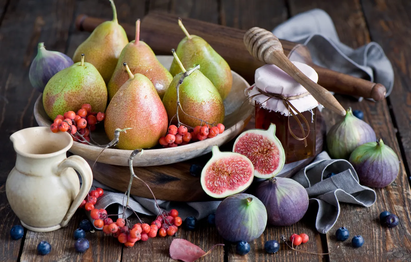 Фото обои осень, ягоды, черника, мед, натюрморт, груши, рябина, инжир
