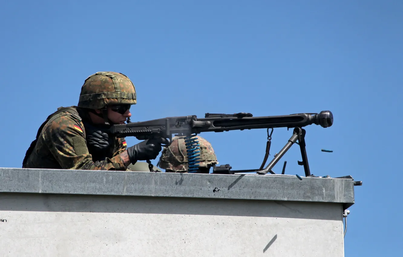 Фото обои оружие, солдат, стрельба