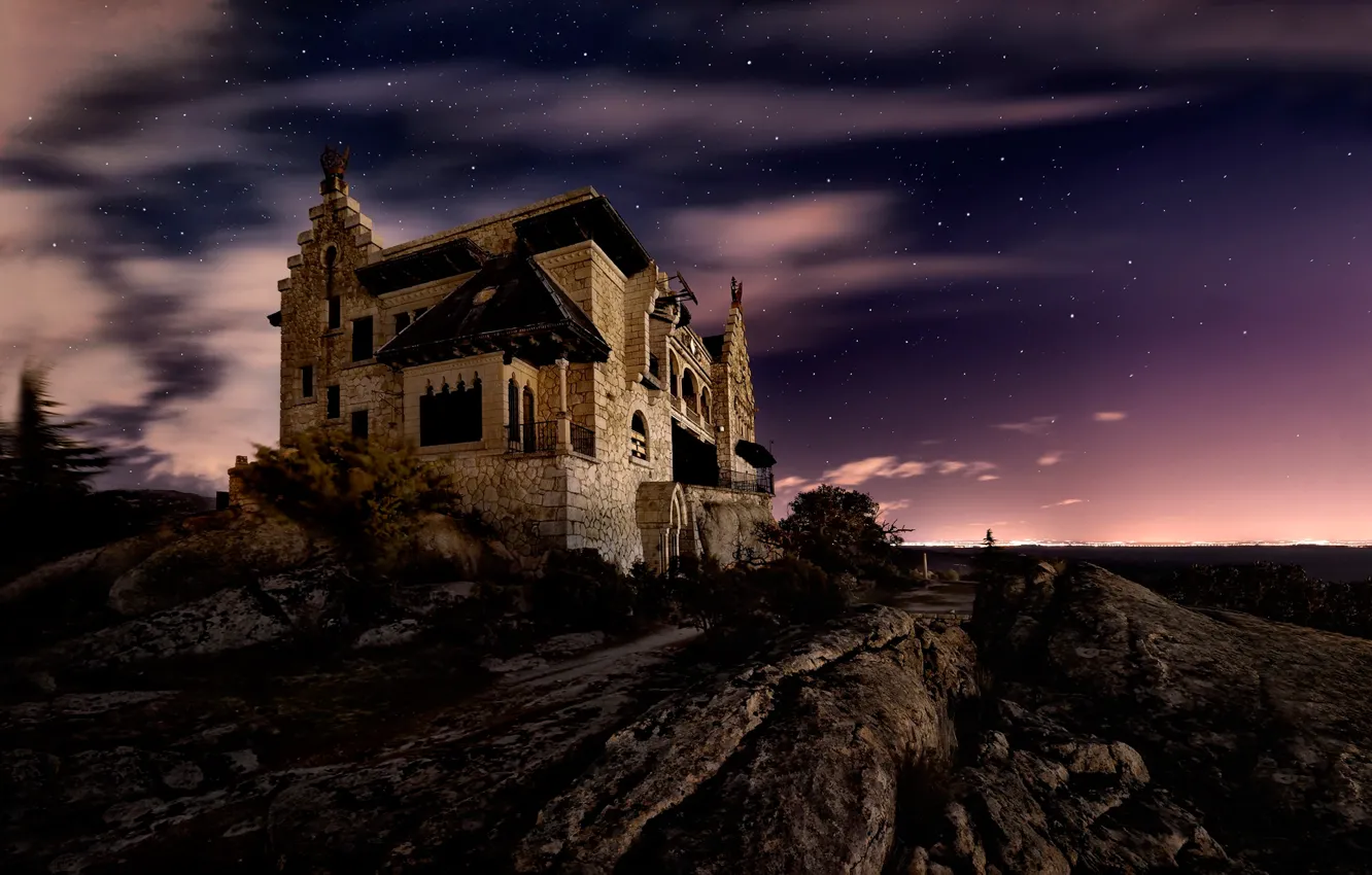 Фото обои ночь, звёзды, Испания, The Old Mansion, старый особняк