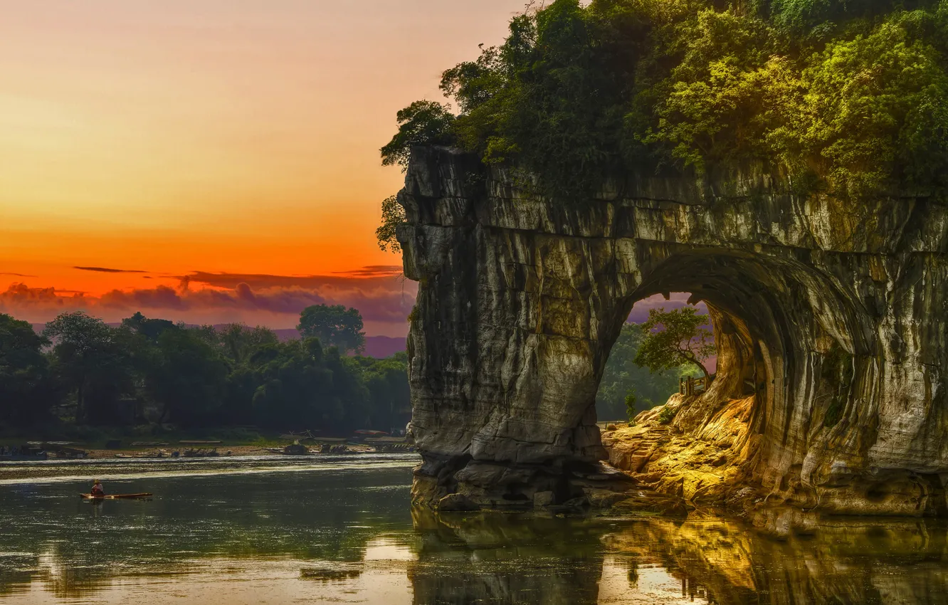 Фото обои деревья, скала, река, Китай, зарево, арка, Гуйлинь, Elephant Trunk Hill