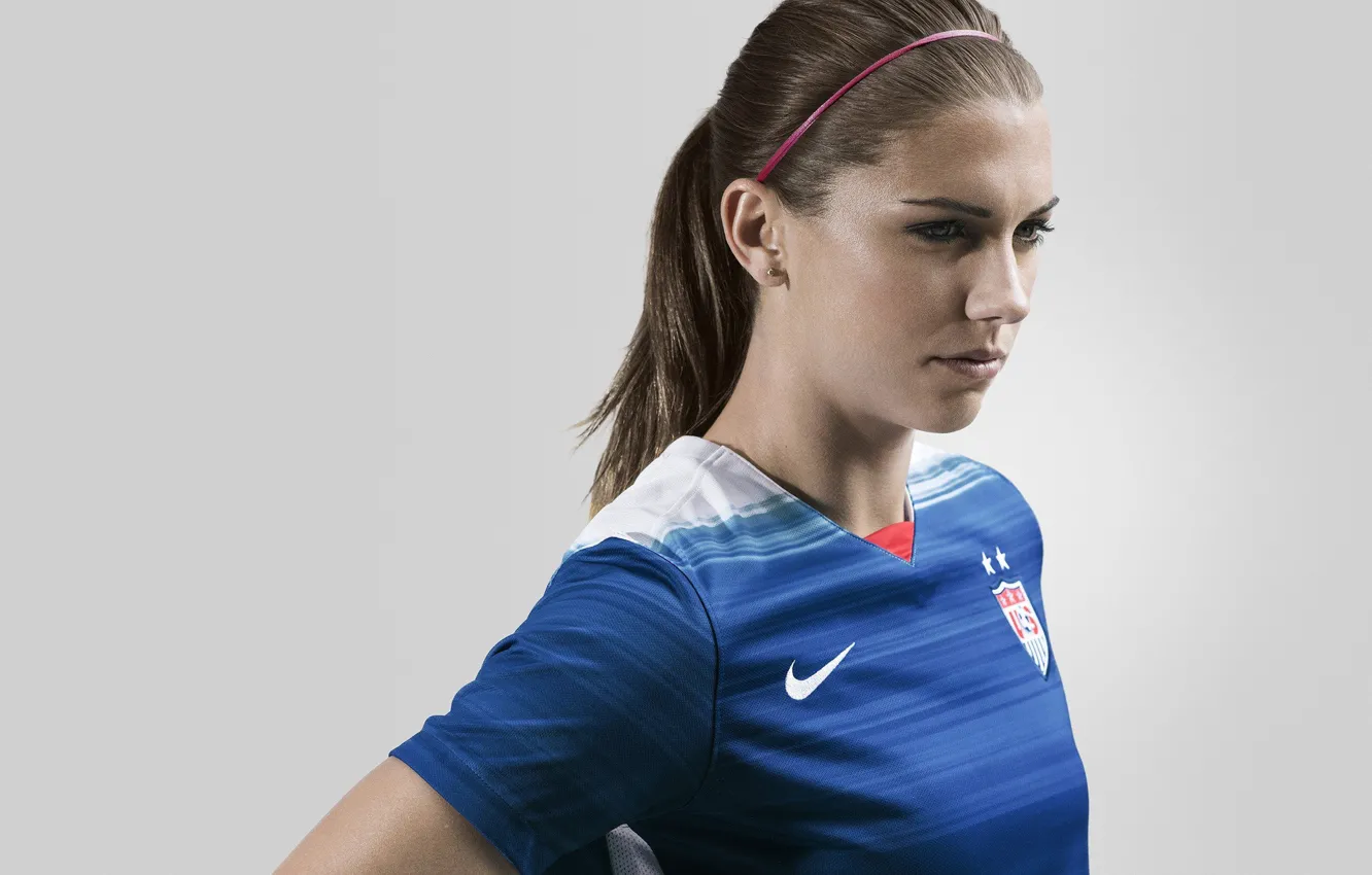 Фото обои woman, usa, soccer, player, alex morgan