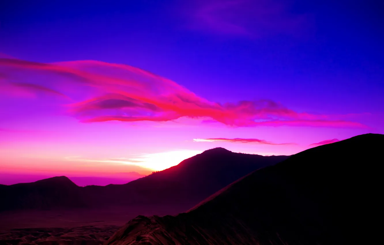 Фото обои небо, облака, горы, рассвет, вулкан, индонезия, Indonesia, mount bromo