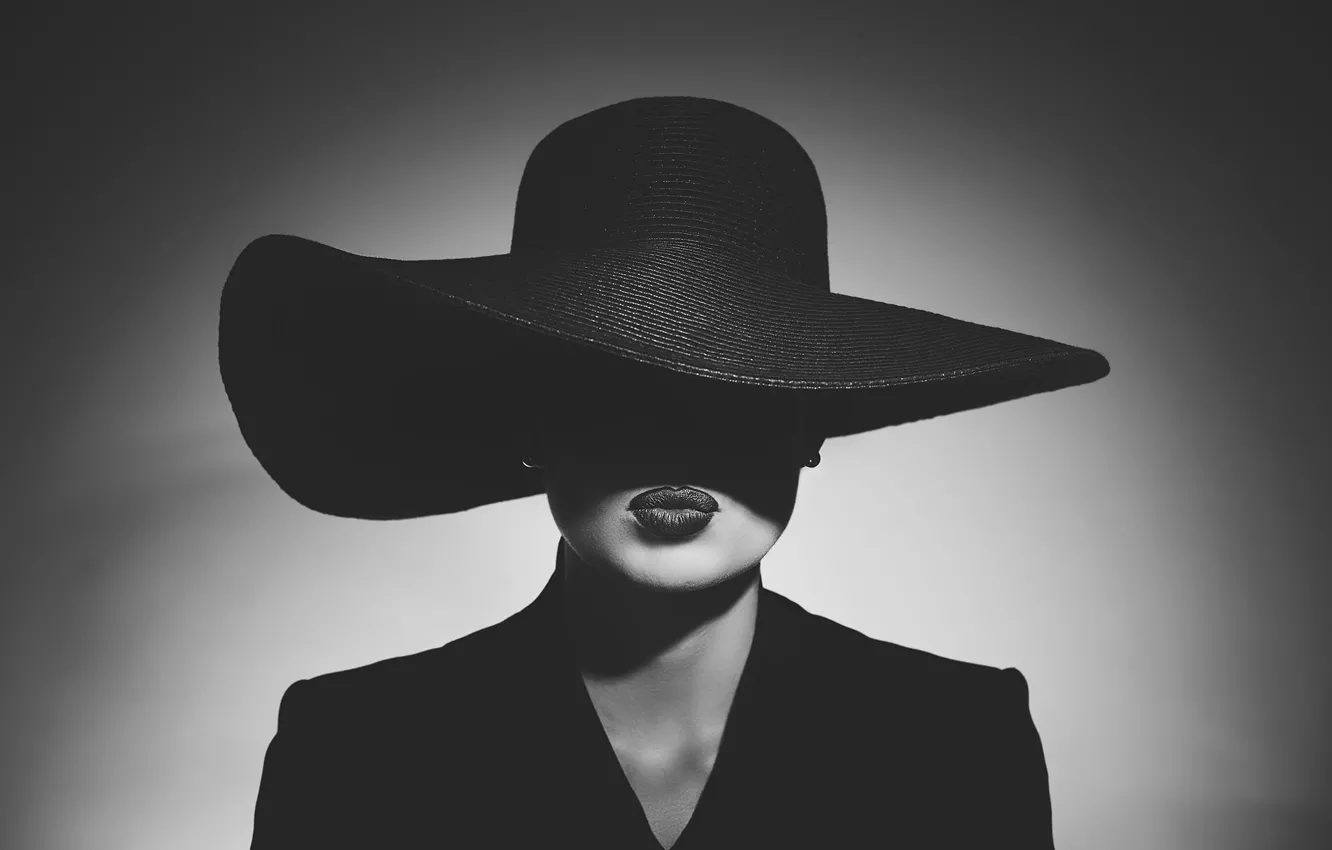 Фото обои стиль, ретро, чёрно-белое, тень, освещение, губы, шляпка, нуар