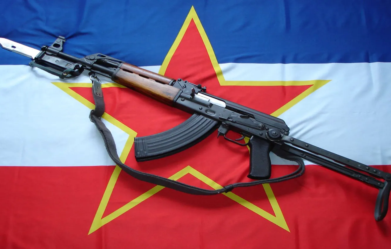Фото обои оружие, звезда, флаг, автомат, штык-нож, Югославия