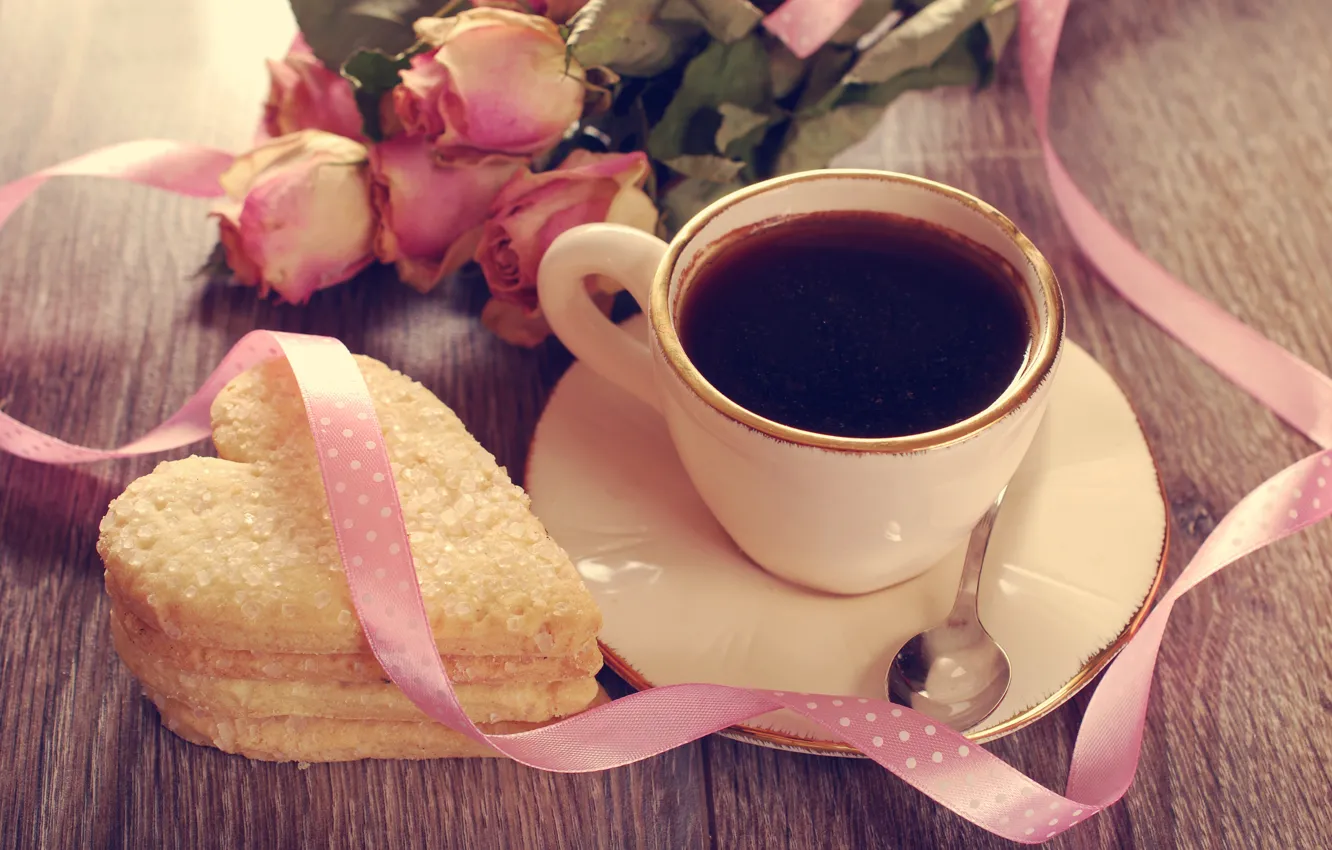 Фото обои праздник, сердце, кофе, розы, печенье, ложка, лента, чашка