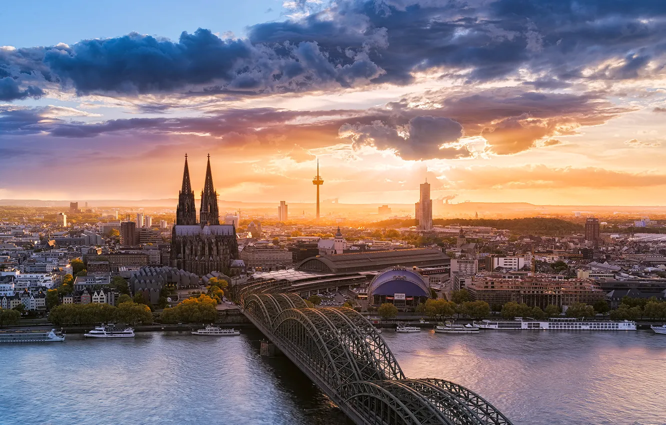 Фото обои небо, облака, мост, город, река, Германия, Кёльнский собор, Кёльн