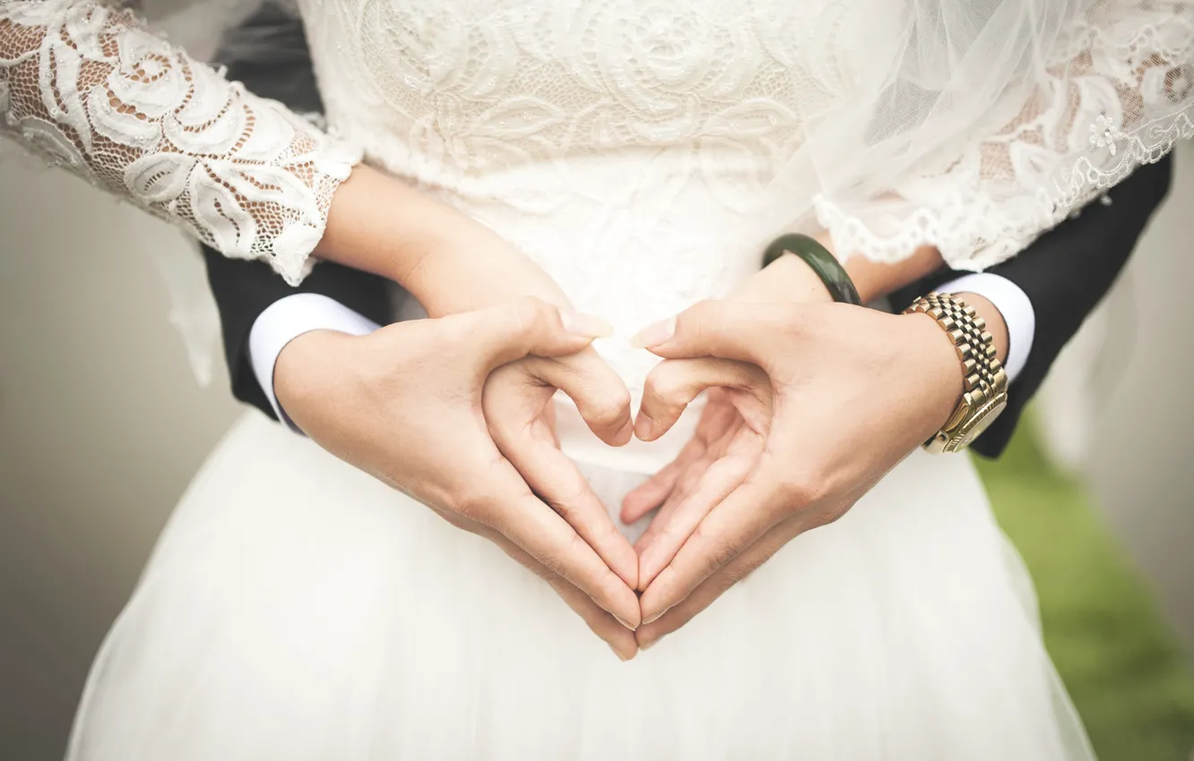 Фото обои сердце, руки, невеста, жених, молодожёны