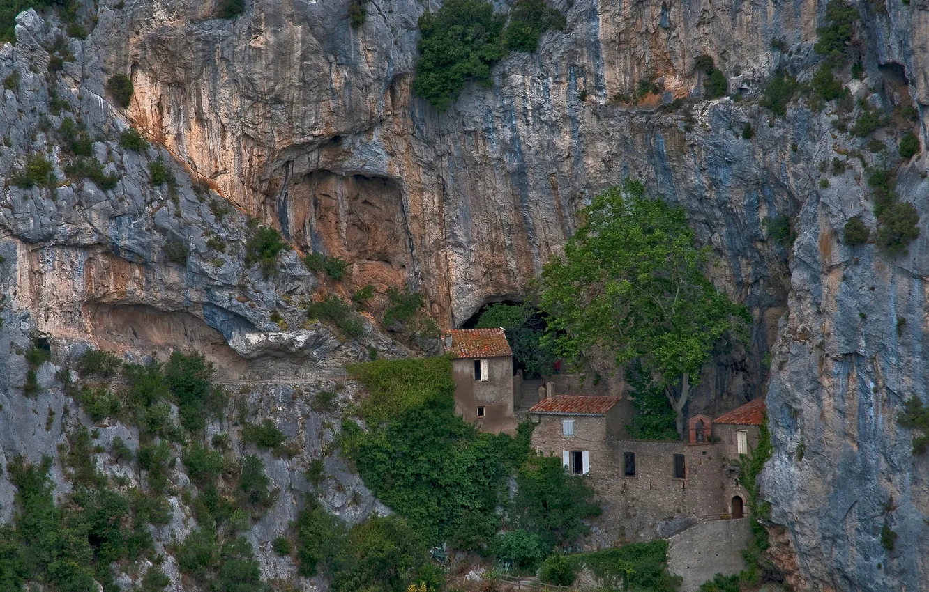 Фото обои деревья, горы, дом, скалы