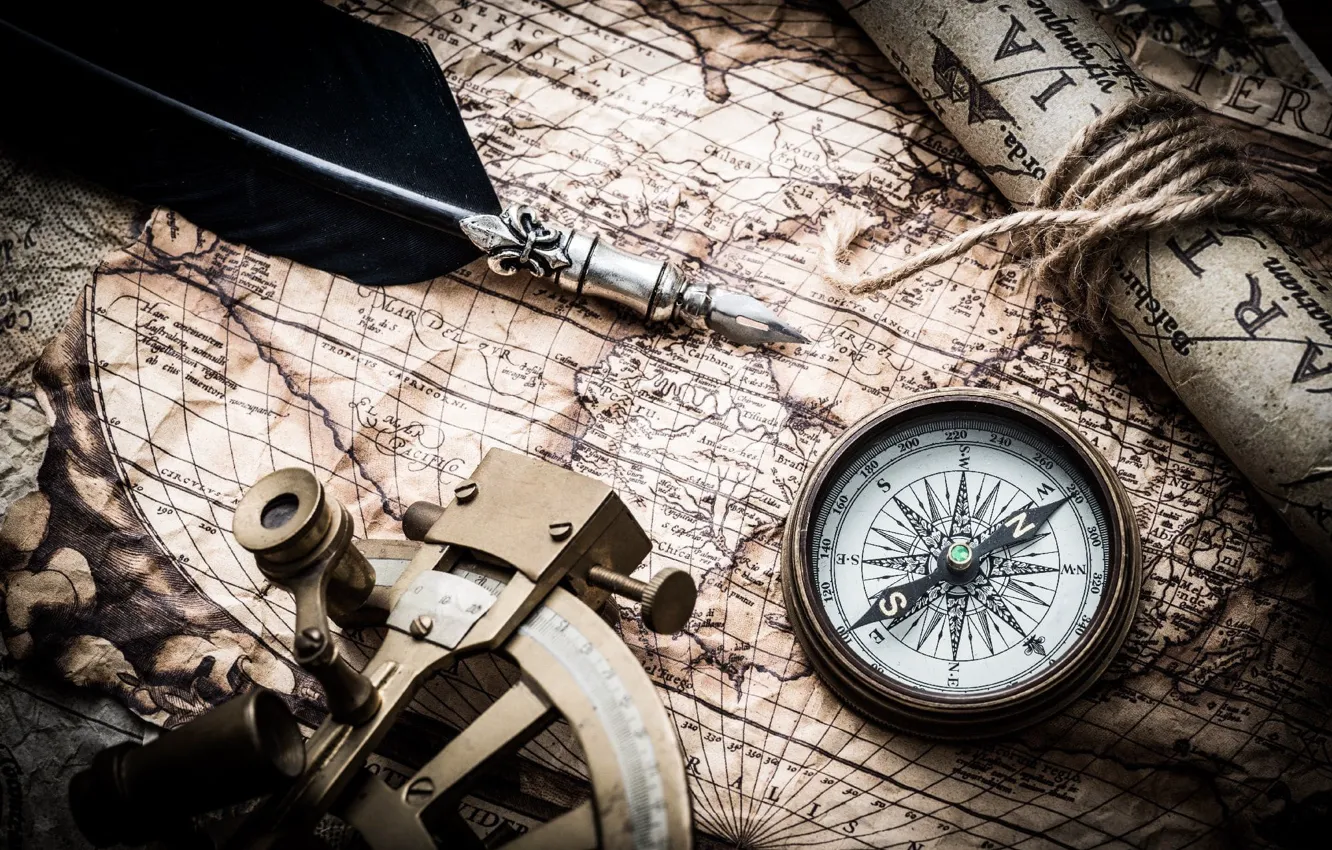 Фото обои перо, карта, компас, compass, old maps, навигационный прибор, nautical navigation tools