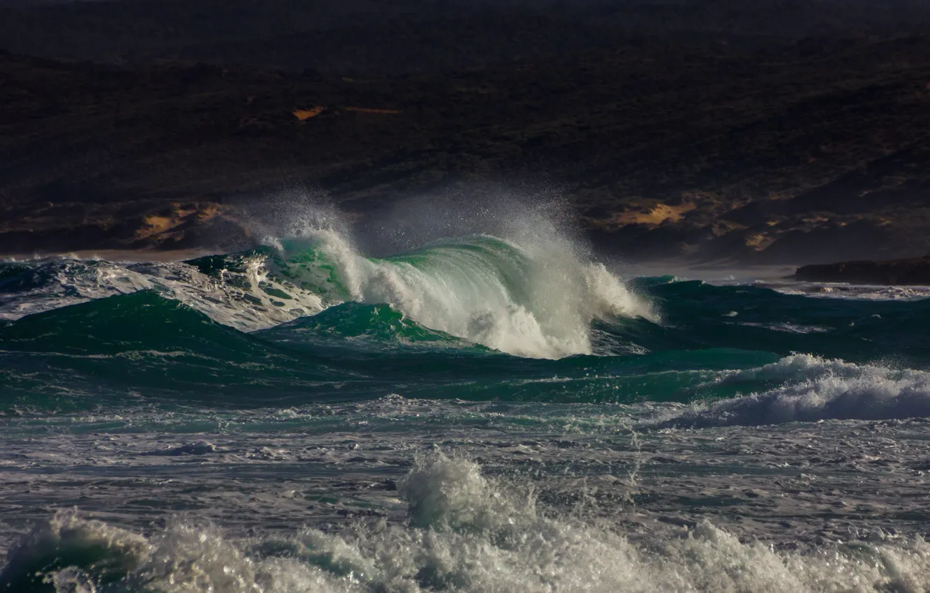 Фото обои море, волны, брызги, шторм, берег, Индийский океан