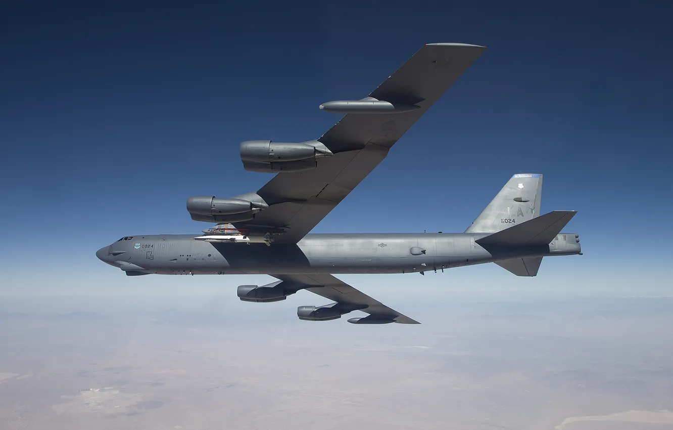 Фото обои небо, Boeing, бомбардировщик, стратегический, тяжёлый, B-52, Stratofortress