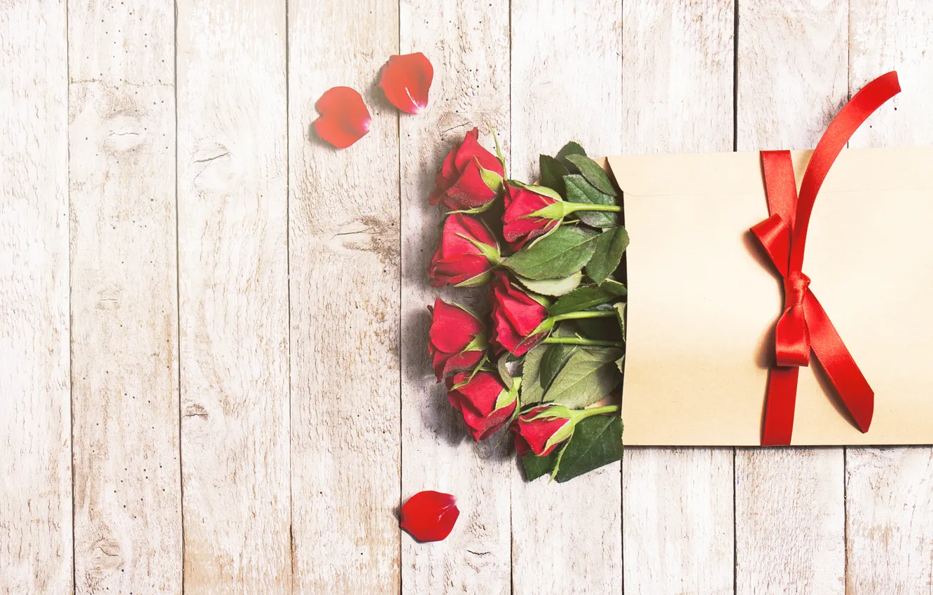 Фото обои розы, лепестки, red, love, бутоны, flowers, romantic, gift