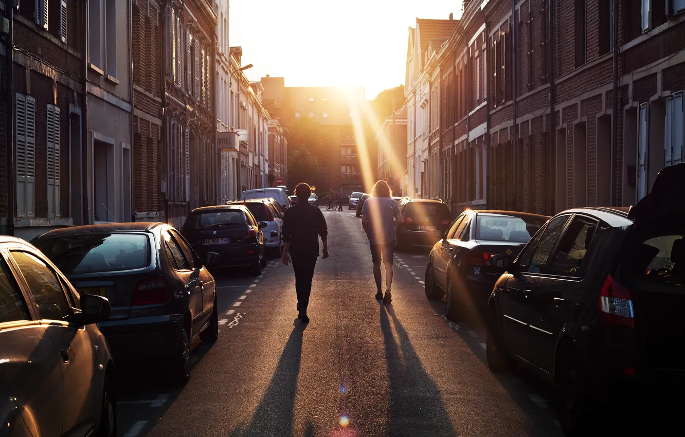 Фото обои солнце, машины, улица, парни, мужчины