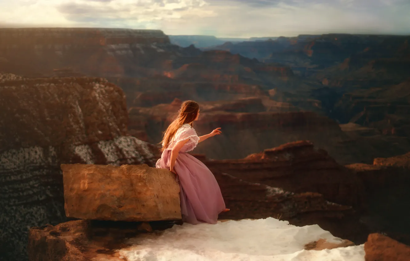 Фото обои девушка, скалы, камень, платье, TJ Drysdale