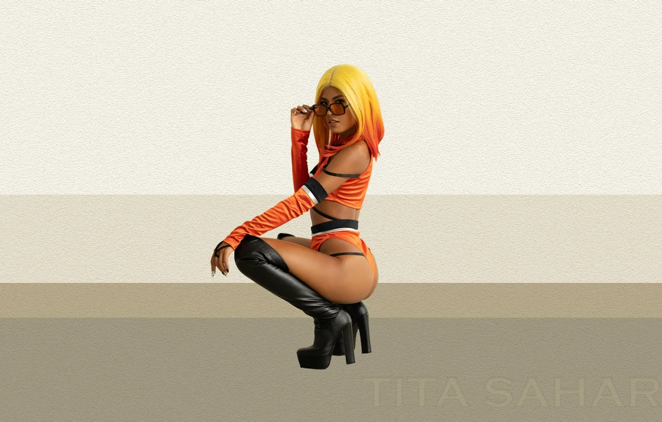 Фото обои model, women, boots, leather boots, satin, watermarked, Tita Sahara, Moana Rosi
