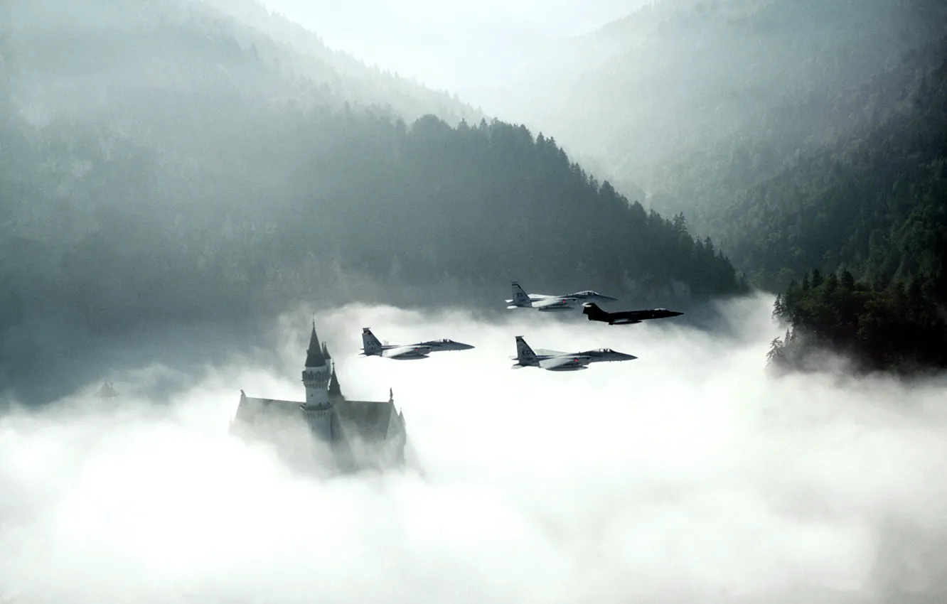 Фото обои smoke, morning, aircrafts in the sky