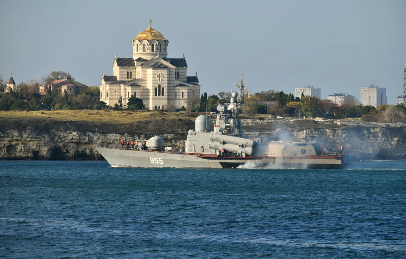 Фото обои большой, катер, ракетный, Севастополь, Р-60