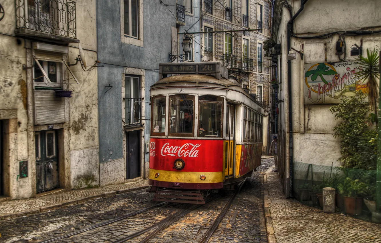 Фото обои здания, трамвай, колея, Португалия, Coca-Cola, Лиссабон, городских
