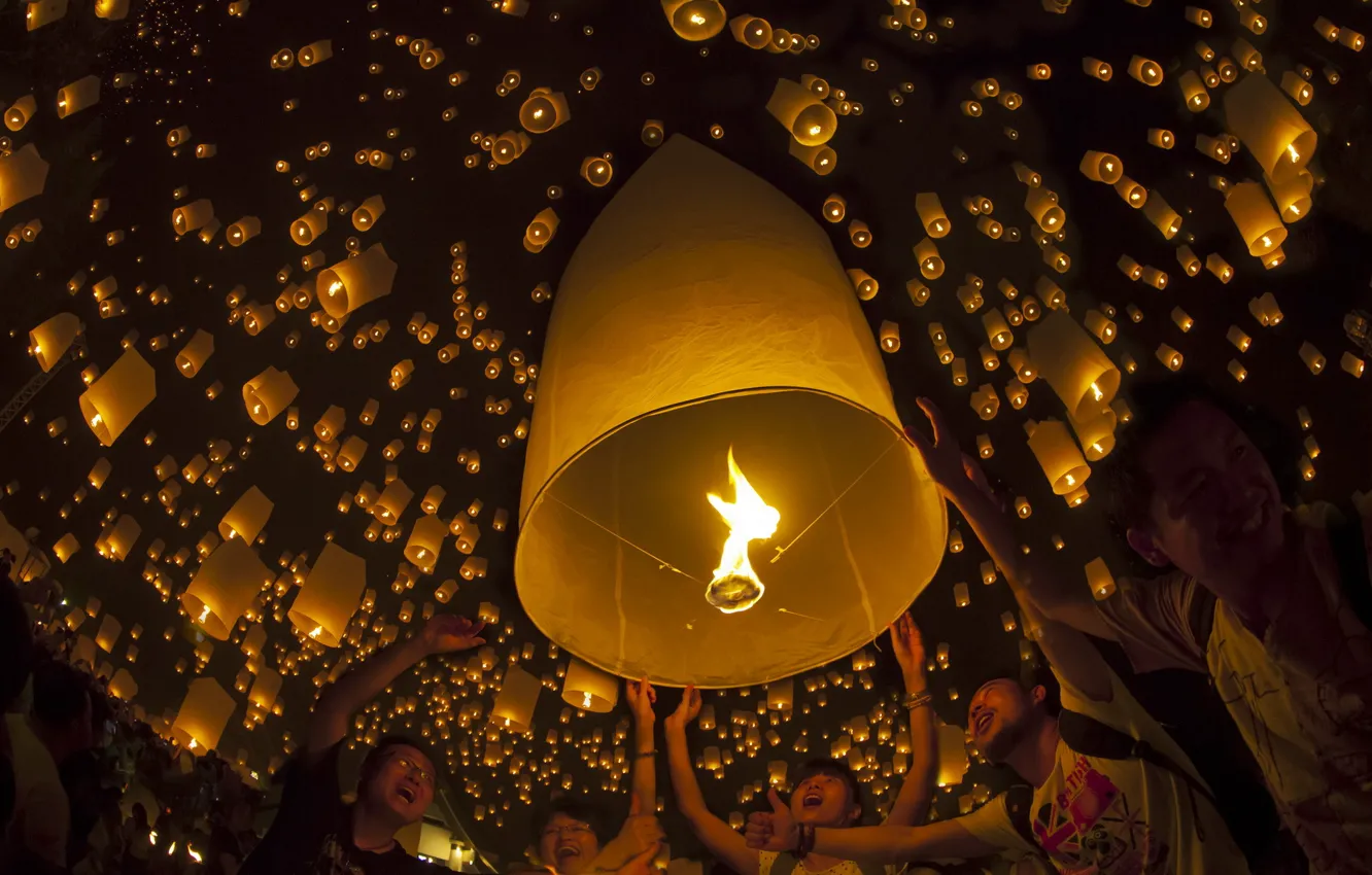 Фото обои night, lamp, candle, festival, balloon