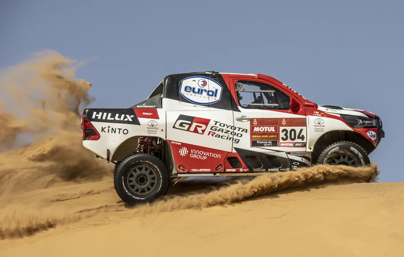 Фото обои Toyota, вид сбоку, пикап, Hilux, 2020, Rally Dakar, 2021, Gazoo Racing