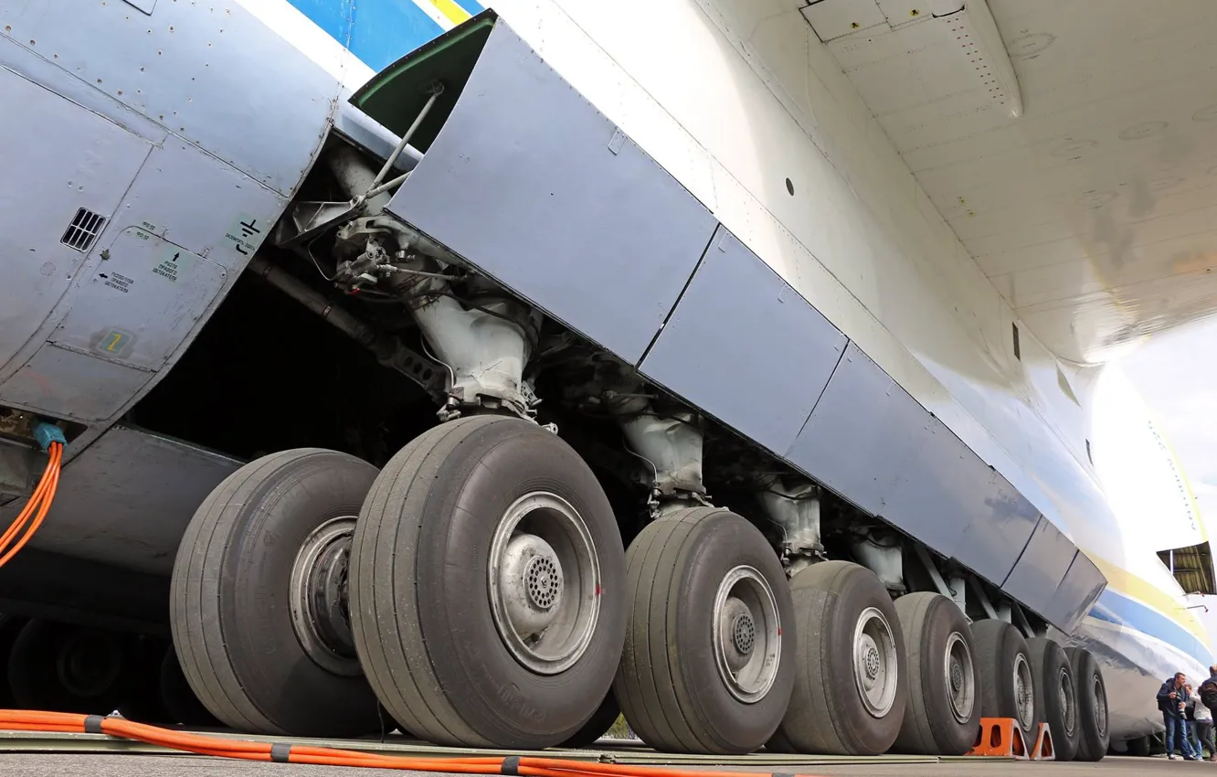 Фото обои самолёт, Украина, Ан-225, Шасси, АНТК имени О. К. Антонова